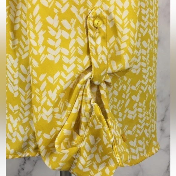 The Limited Yellow and White Button up Blouse | size small | Classic Fit - Picture 2 of 4
